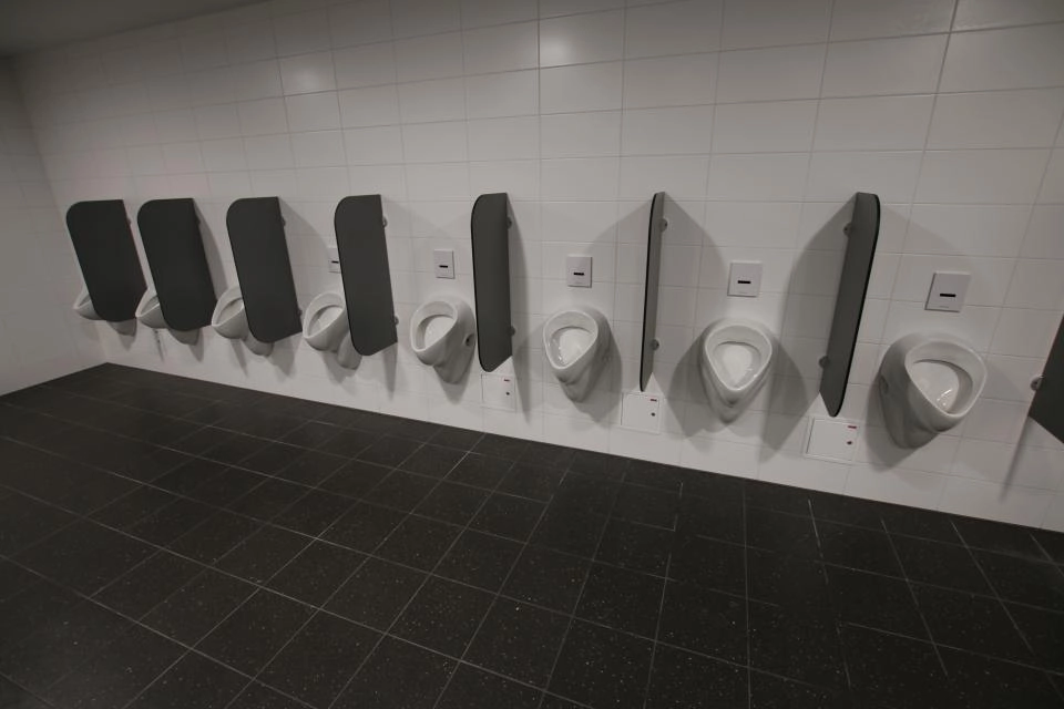 Urinoirschermen