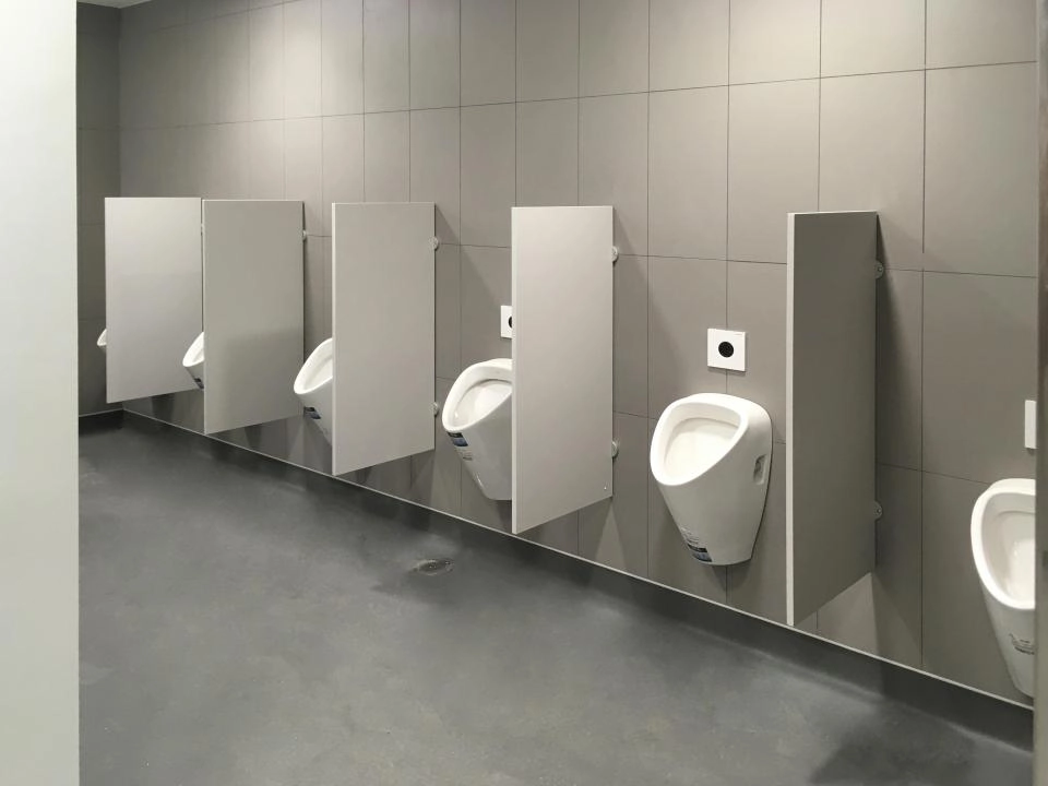 Urinoirschermen